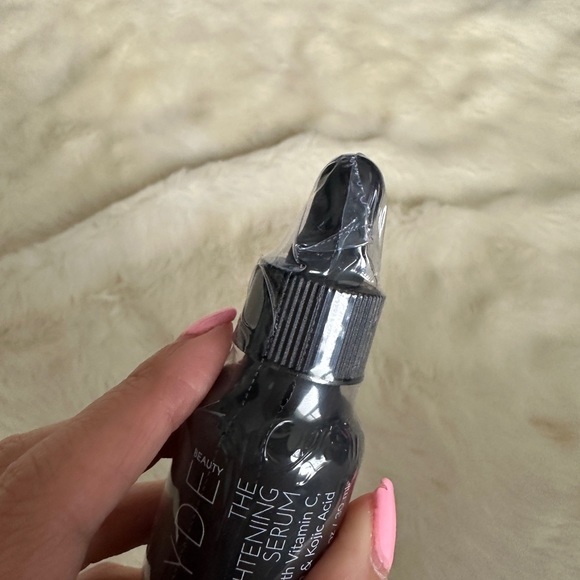 SHAYDE BEAUTY
THE BRIGHTENING SERUM - Picture 8 of 8